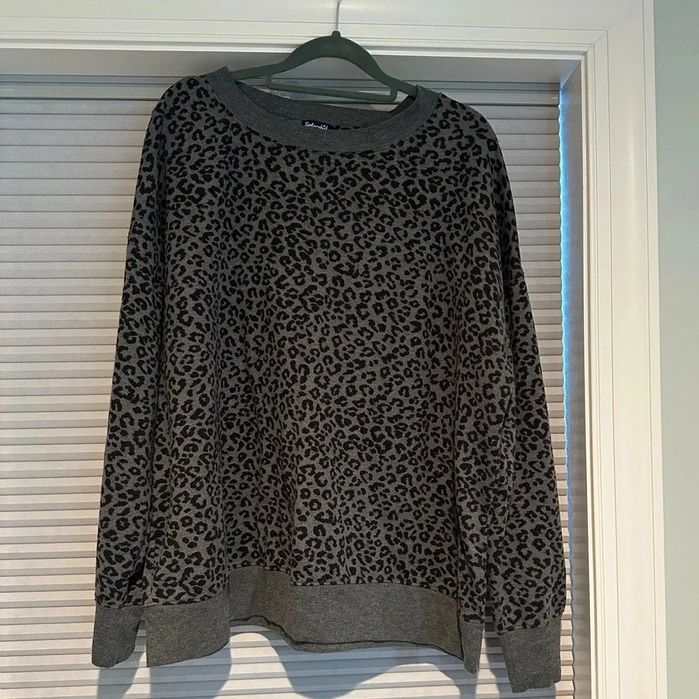 Splendid black/grey cheetah sweatshirt